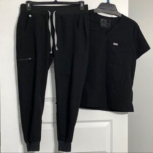 Figs Black Women’s Scrub Set